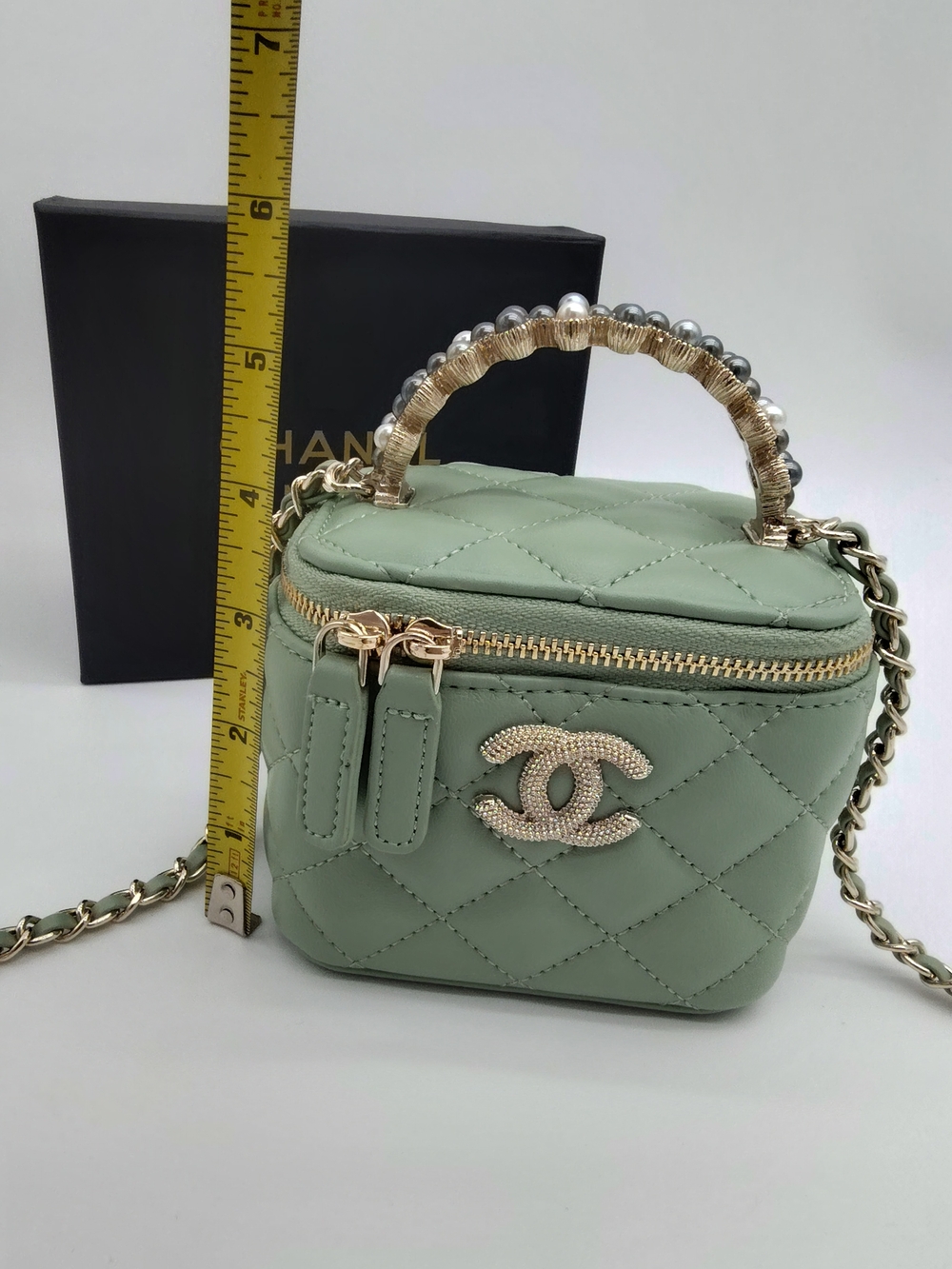 CHANEL Mint Green Vanity Bag Pearl Handle Quilted CC Crossbody Rare NIB GWP - Picture 10 of 14
